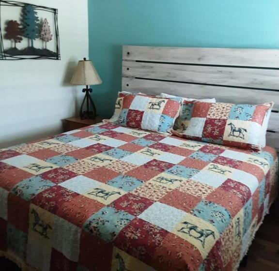 带大床的标准间, Horseshoe Riverside Lodge