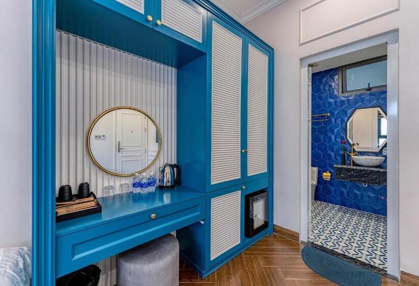 اتاق لوکس چهار تخته, Padona