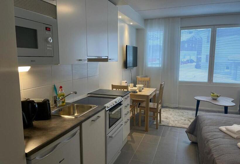 إستوديو قياسى, Lost In Levi