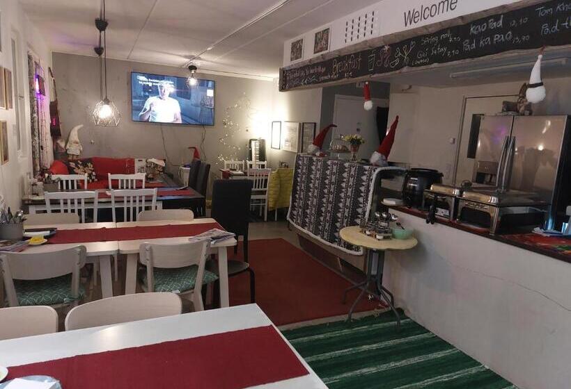 إستوديو سوبيريور, Lost In Levi