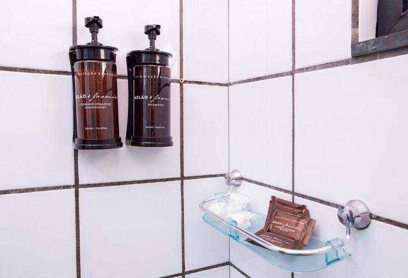 اتاق استاندارد چهار تخته, Pousada Suiça Mineira Garden