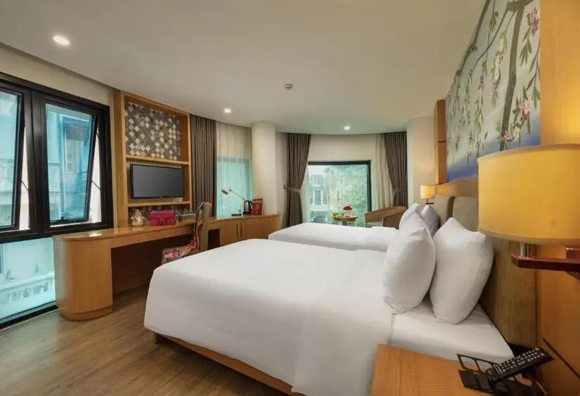 سوییت سوپریور, Halo Hanoi