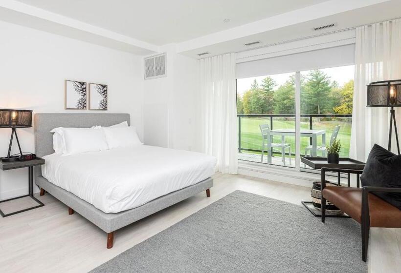 标准工作室, Muskoka Bay Resort
