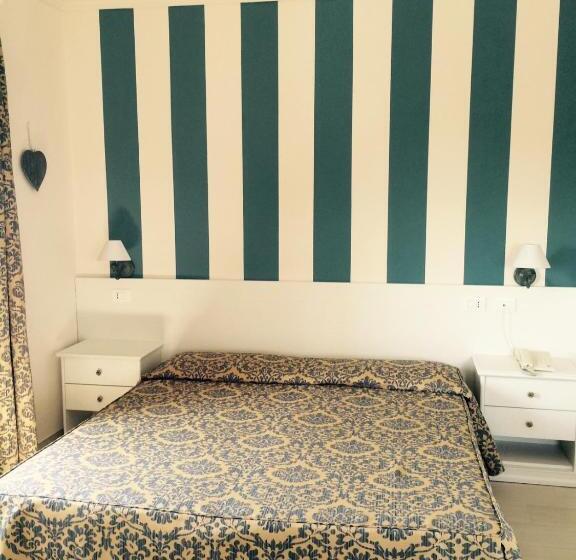 Номер Стандарт Боковой Вид на Море, Grand Hotel Villa Parisi