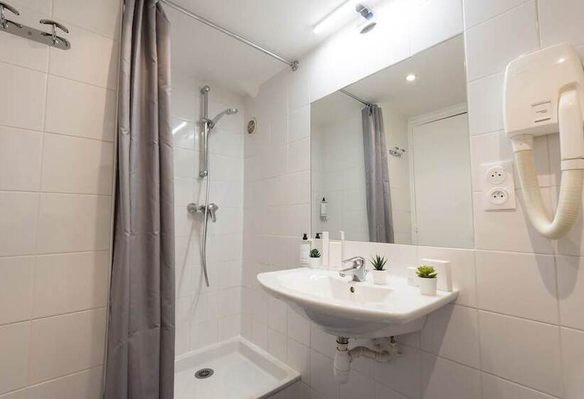 اتاق استاندارد یک نفره, Beauvoir