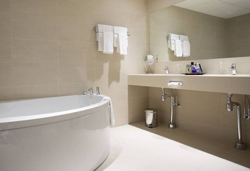 جناح, Best Western Plus Savoy Lulea