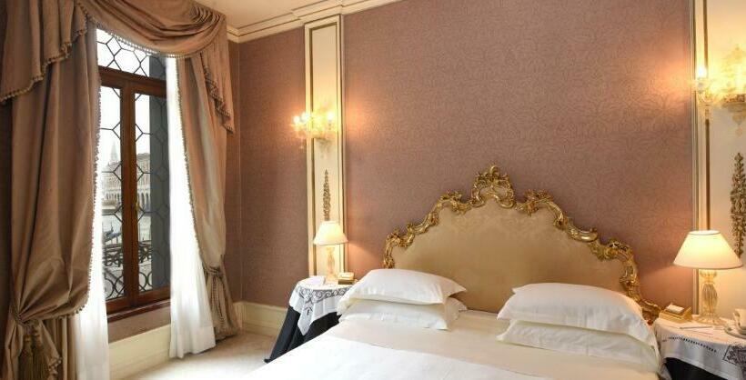 سوئیت دولوکس با چشم‌انداز, Ca  Sagredo