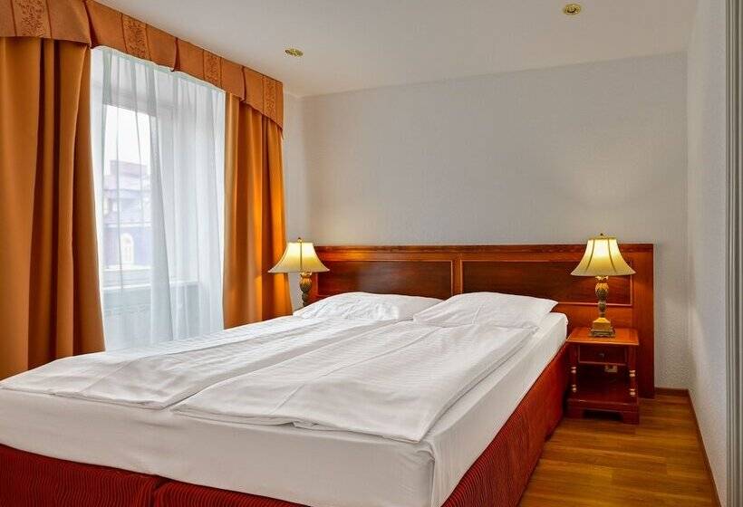 ファミリールーム, Continental