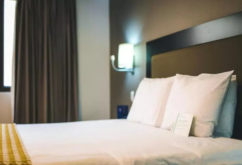 سوییت خانوادگی, Costa Del Sol Wyndham Piura