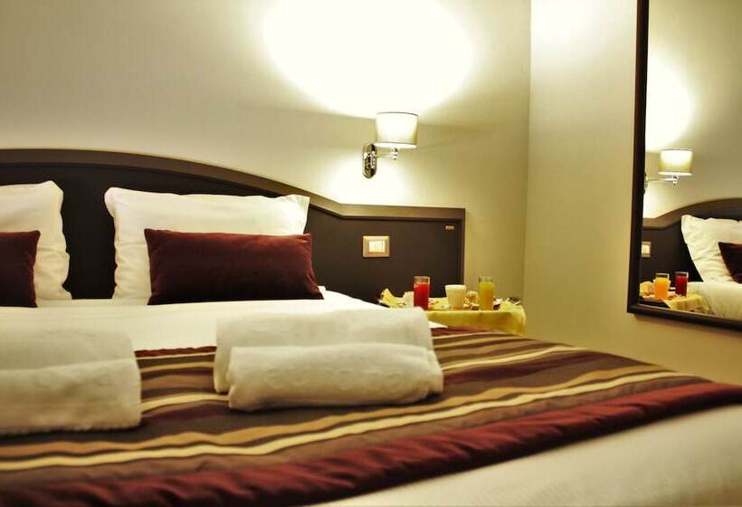 スタンダードトリプルルーム, Europa