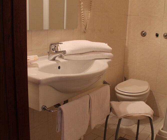 エコノミールーム, Europa