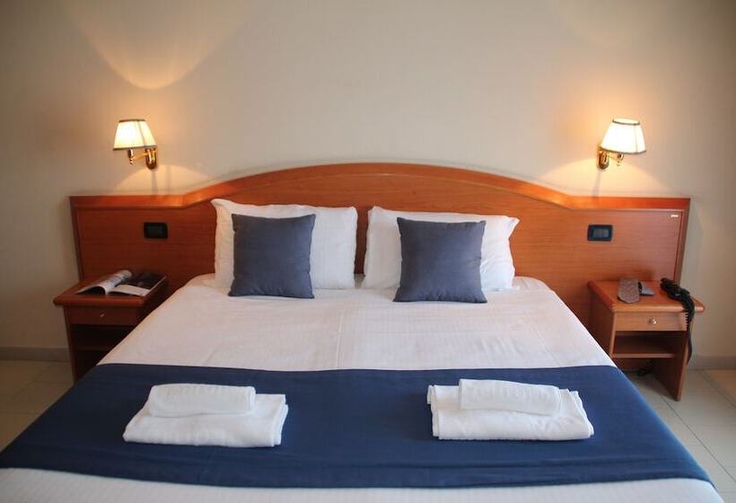 エコノミールーム, Europa