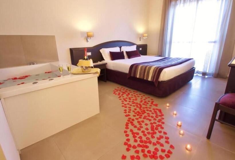 バスタブ付きスタンダードルーム, Europa