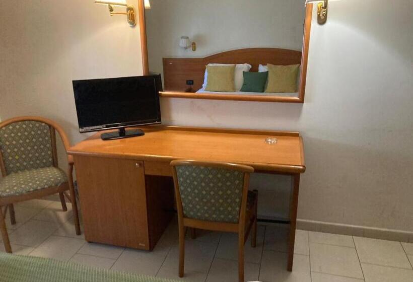 エコノミールーム, Europa