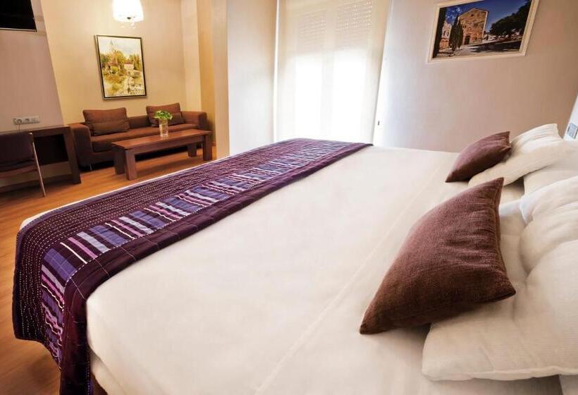 غرفة قياسية, Fuente El Cura