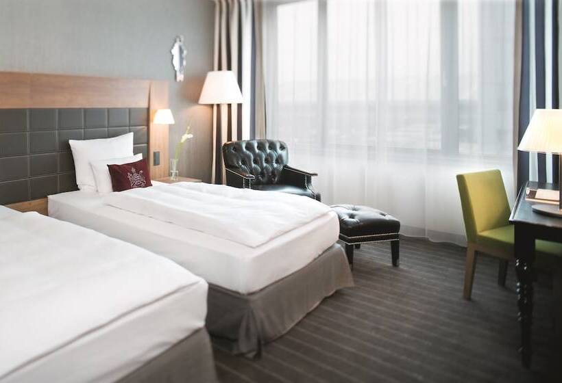 Quarto Superior, Mövenpick Hotel Stuttgart Airport