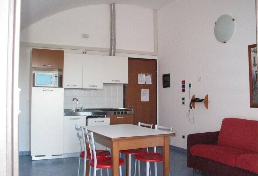 شقة غرفة واحدة, Residence Florida