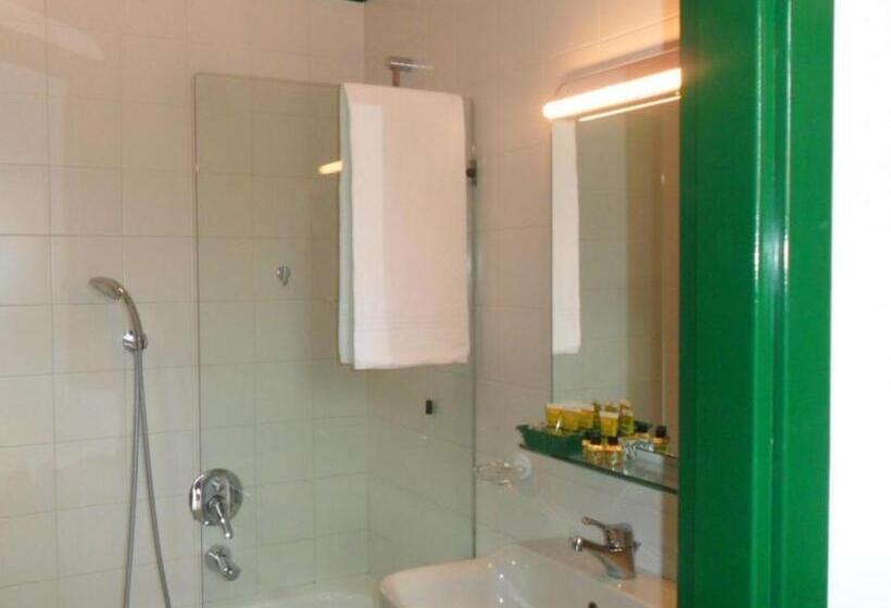 Quarto Estandar com Sacada, Residenza Sant’anna Del Volterraio