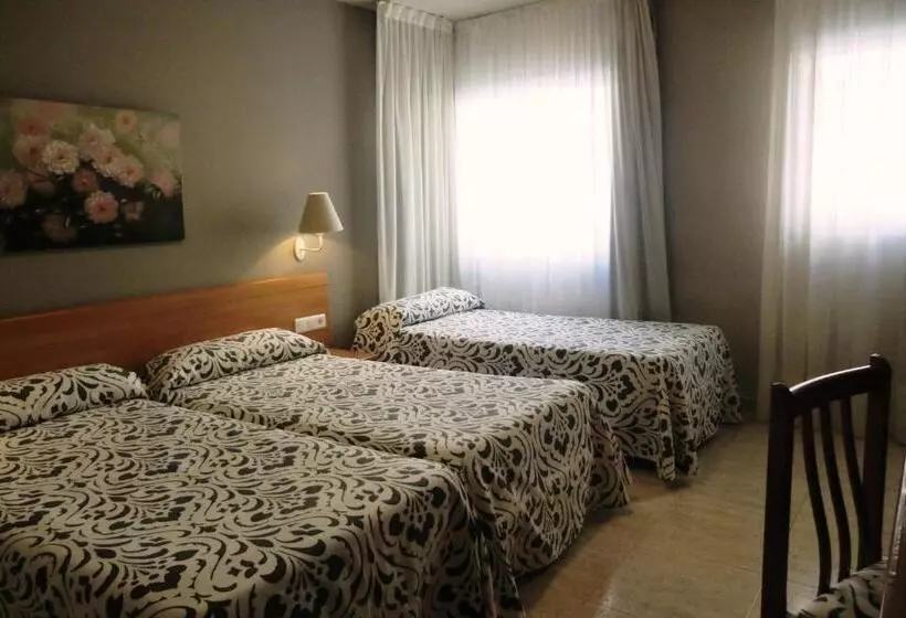 Standard Kolmen Hengen Huone, Vila Mar