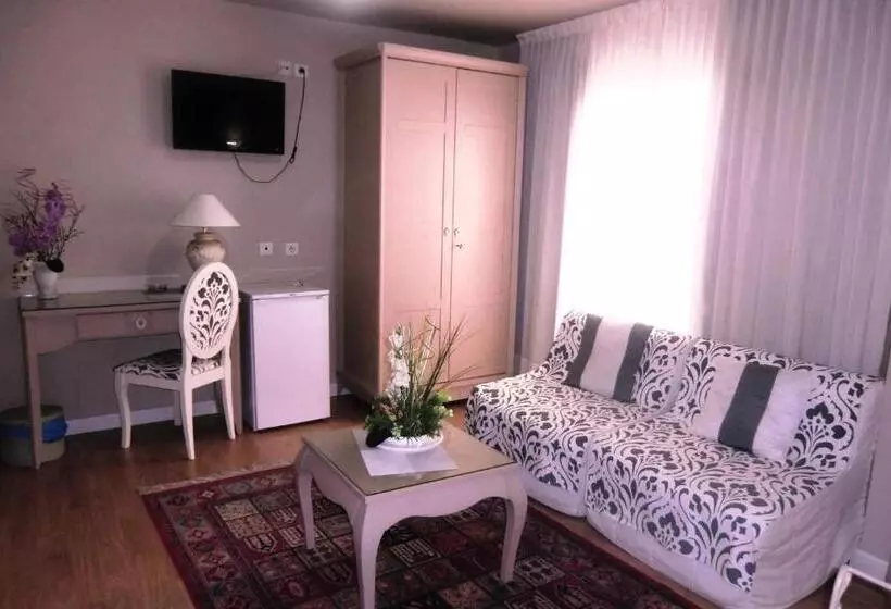Sviitti, Vila Mar