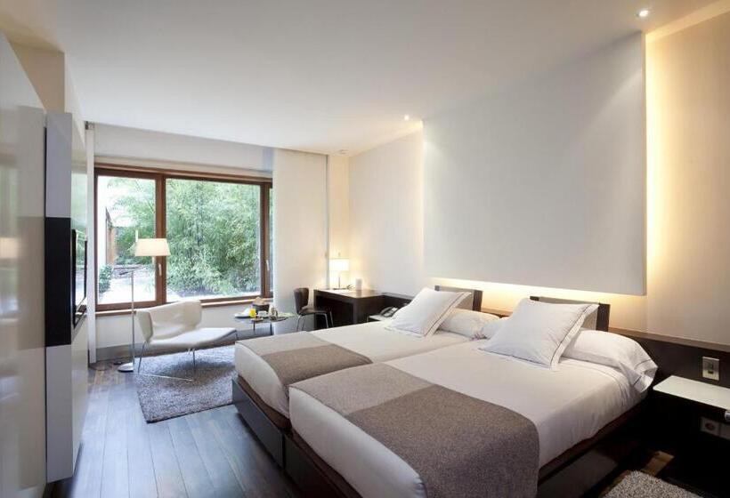 Habitación Estándar Adaptada para Discapacitados, Parador De Alcala de Henares