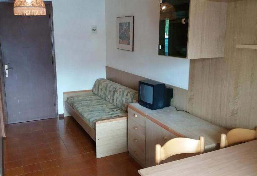 プールの見える１ベッドルームアパートメント, Residence Valbella   Geturhotels