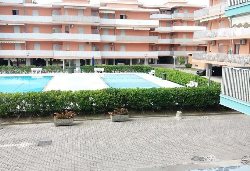 プールの見える１ベッドルームアパートメント, Residence Valbella   Geturhotels