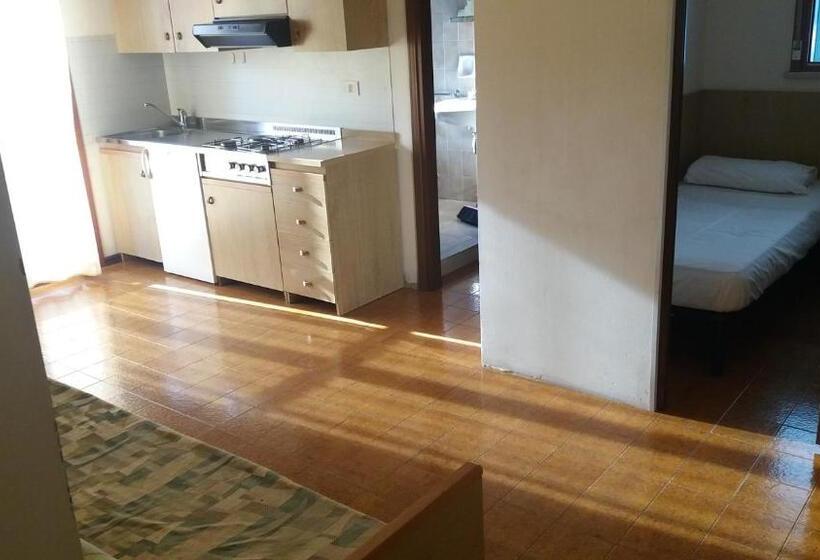 プールの見える１ベッドルームアパートメント, Residence Valbella   Geturhotels