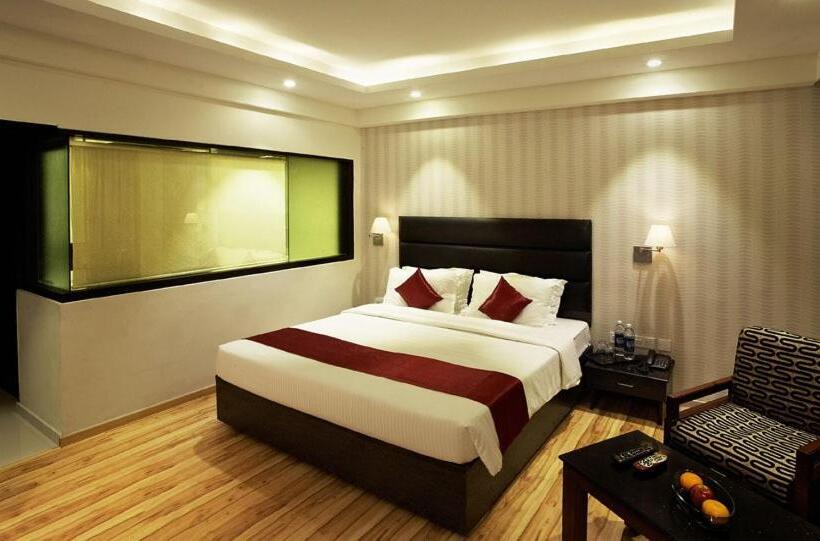 패밀리 룸, Royal Regency