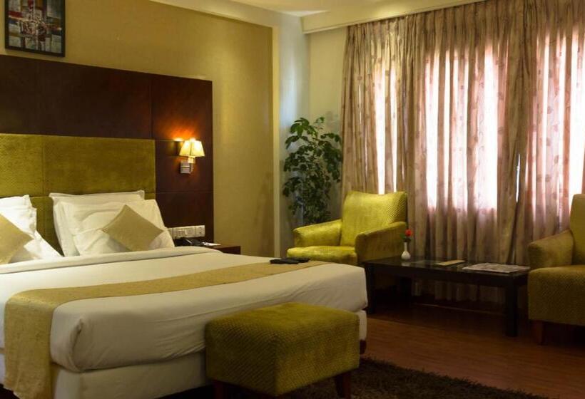 家庭间, Royal Regency