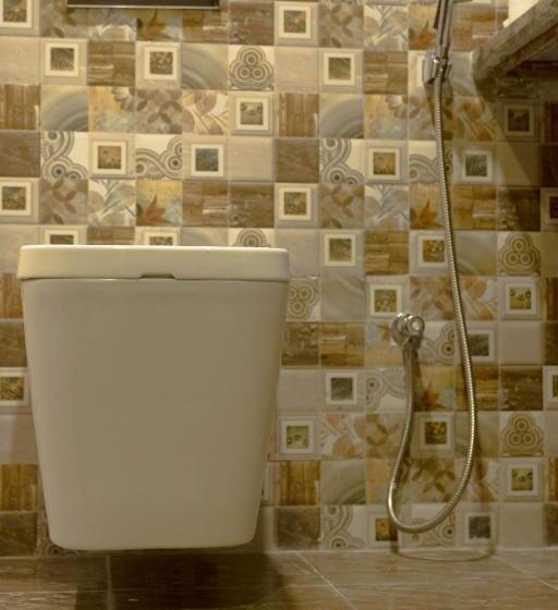 이그제큐티브 스위트, Royal Regency