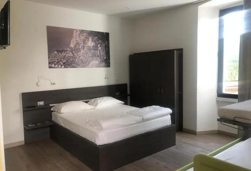 スタンダードルーム, Antica Campione Rooms & Hostel