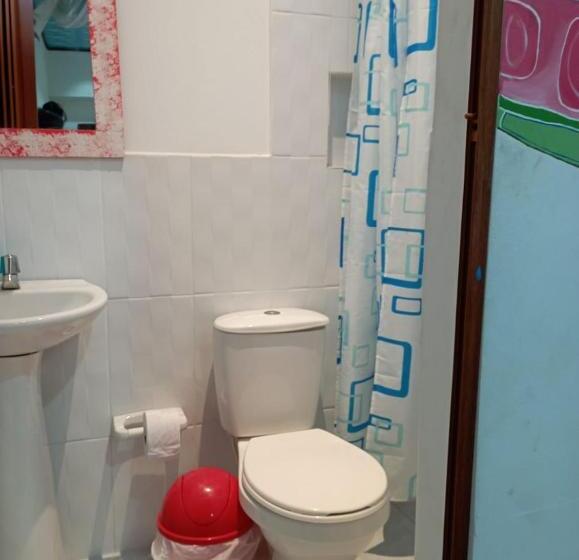 غرفة عائلية, Isla Los Erizos Ecohouse