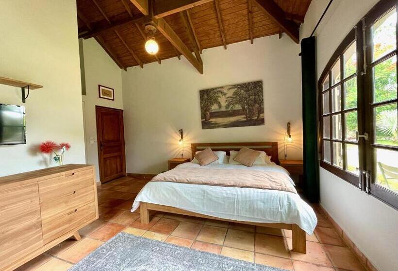 اتاق استاندارد با تخت بزرگ, The Paradise Peak Adults Only