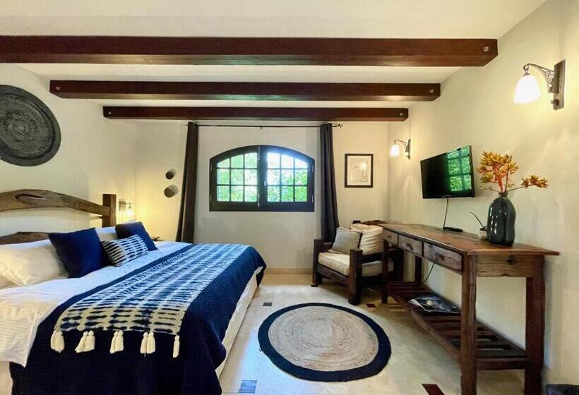 اتاق استاندارد با تخت بزرگ, The Paradise Peak Adults Only