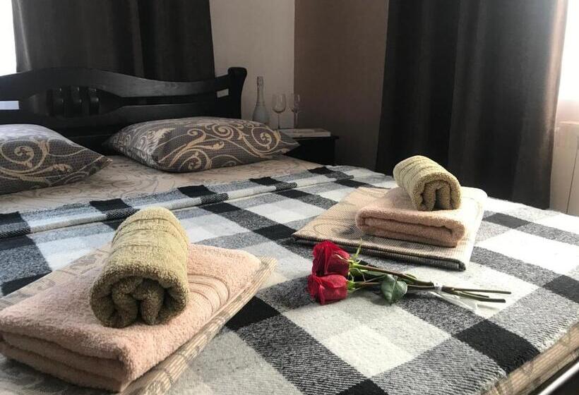 Standard 3 Pers. Værelse, чотири сезони