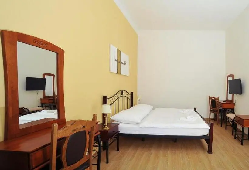 اتاق استاندارد اینتریور, Penzion Královské Lázně