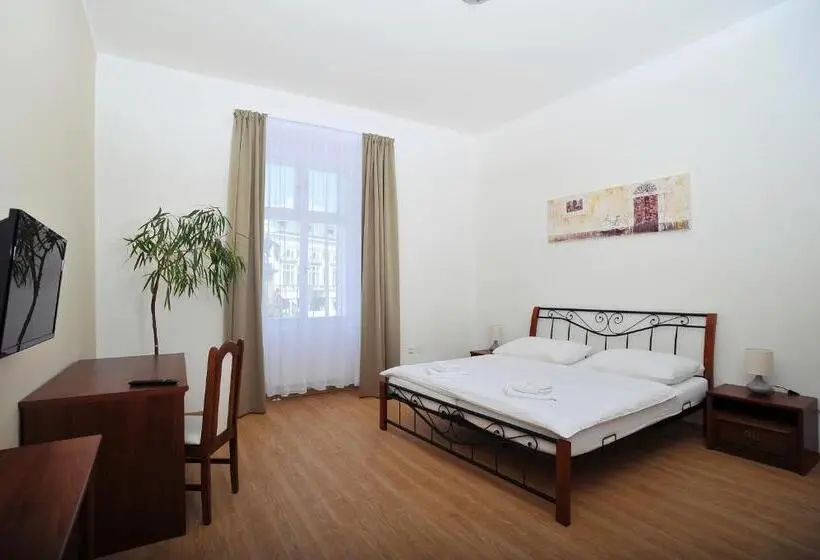 اتاق لوکس, Penzion Královské Lázně