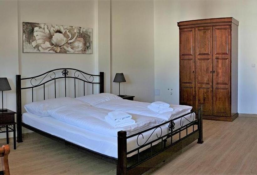 スタンダードトリプルルーム, Penzion Královské Lázně