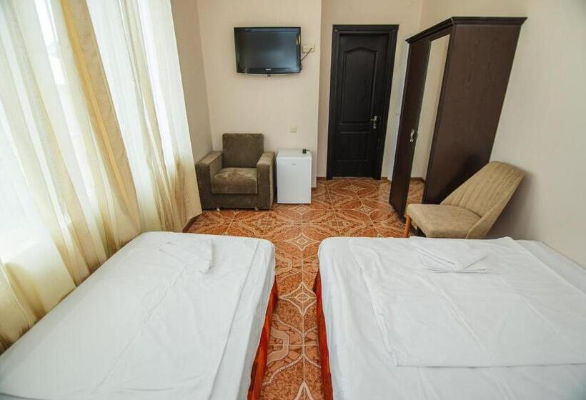 اتاق استاندارد با تخت دوبل, Guest House Nia