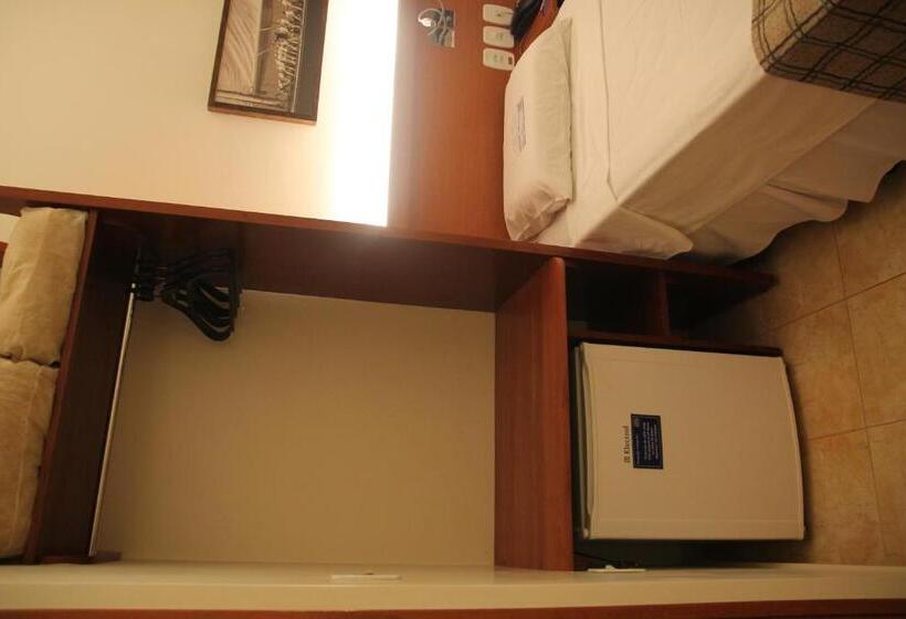 디럭스 룸, Orion