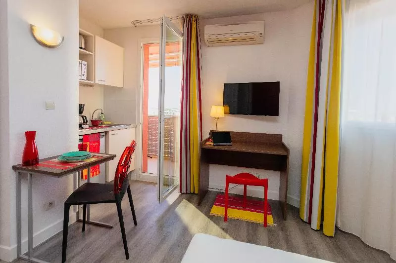 استودیو کامفورت, Appart Hôtel Mer & Golf City Perpignan Centre