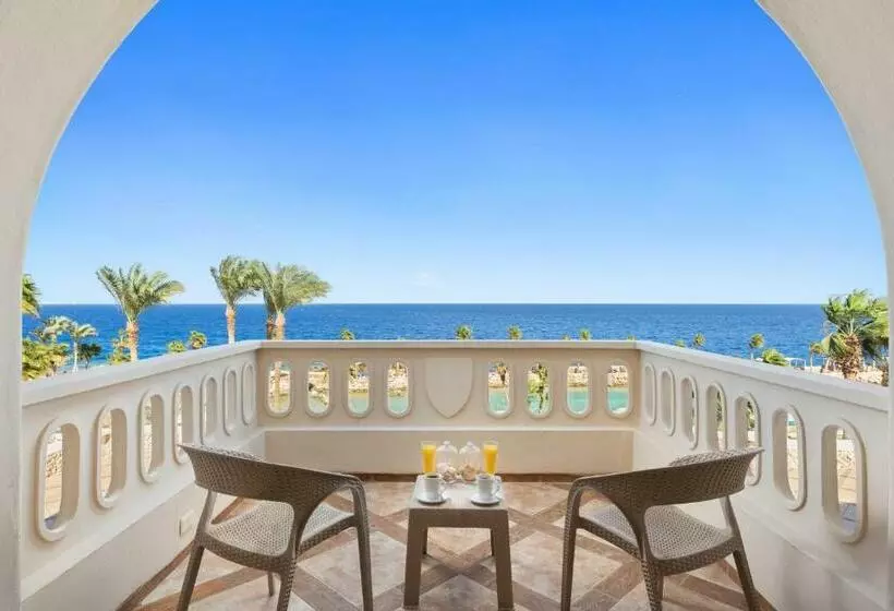 اتاق خانوادگی با چشمانداز دریا, Pickalbatros Citadel Resort Sahl Hasheesh