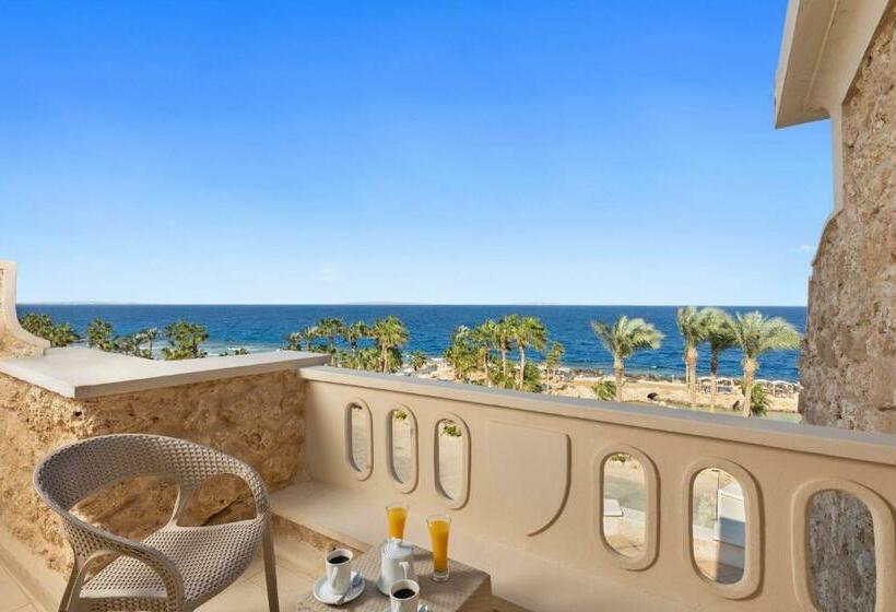 اتاق سوپریور با چشم‌انداز دریا, Pickalbatros Citadel Resort Sahl Hasheesh
