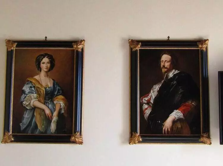 スイート, Antichi Feudi Dimora D'Epoca