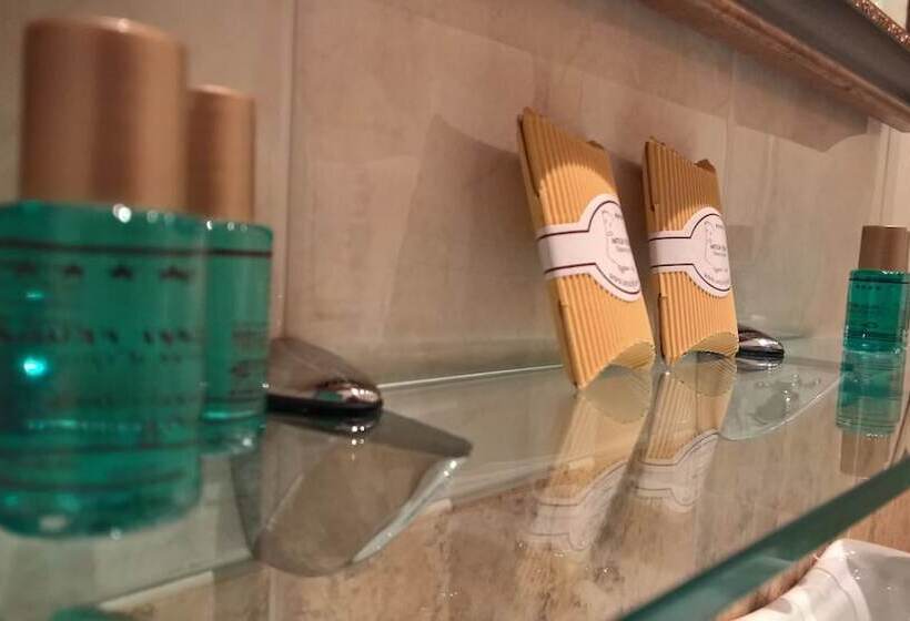 חדר סטנדרט לארבעה, Antichi Feudi Dimora D'Epoca