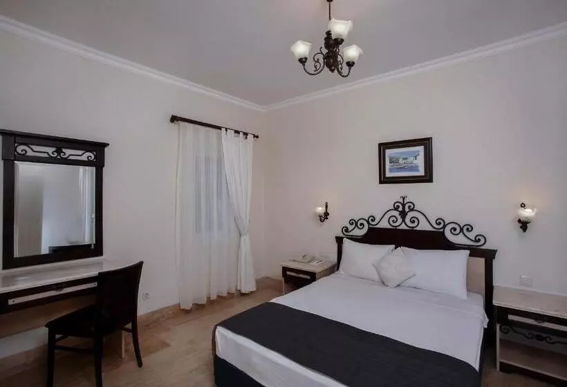 Perhehuone, Fleur Bay Resort