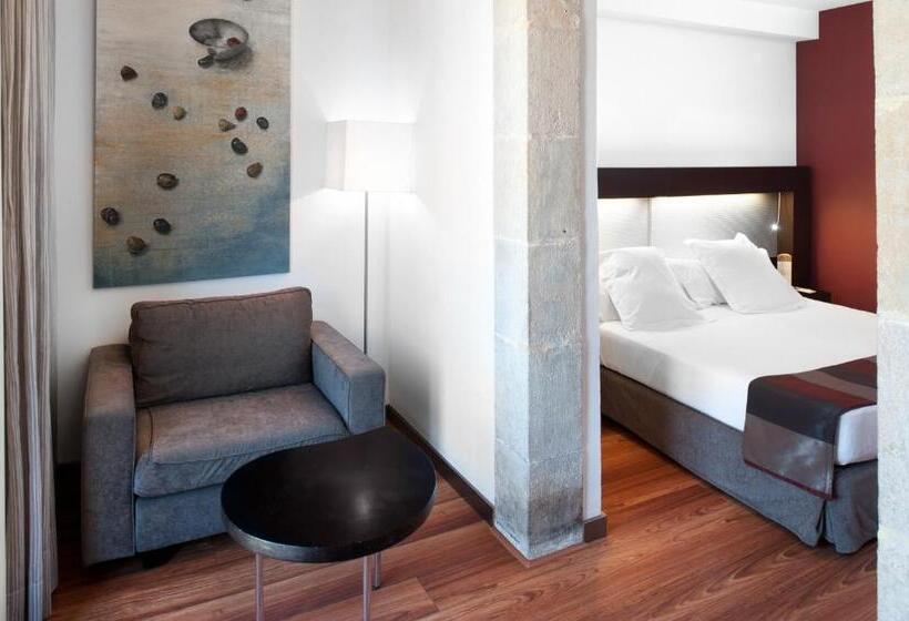 اتاق سوپریور, Catalonia Port