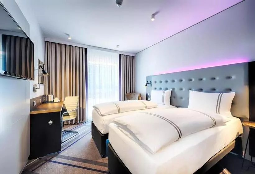 اتاق استاندارد, Premier Inn Köln City Mediapark