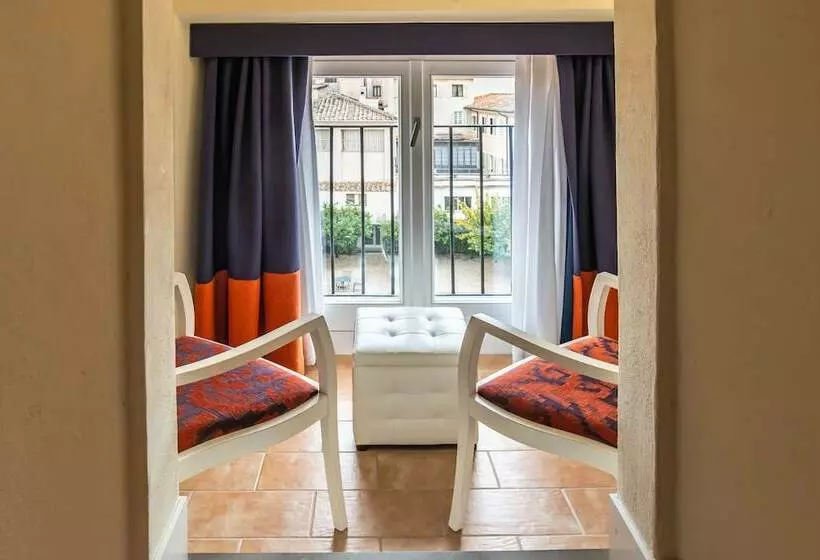 Suite, Donna Camilla Savelli   Vretreats